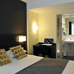 Des Quatrans Hotel