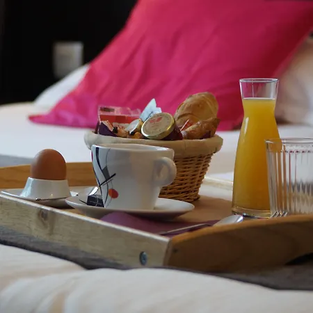 Kyriad - Centre Hotel 3*