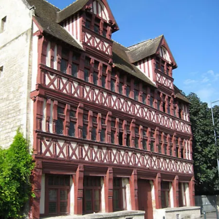 Kyriad - Centre 3*