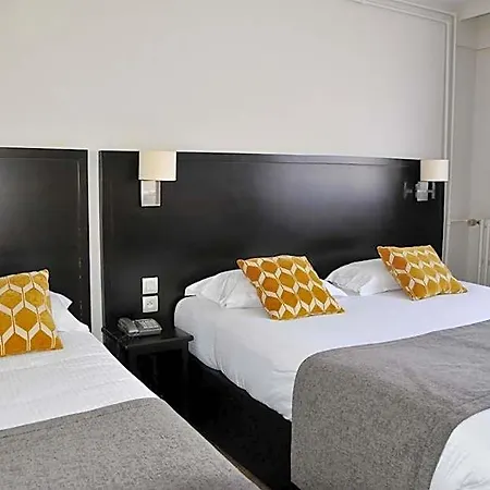 Kyriad - Centre Hotel 3*